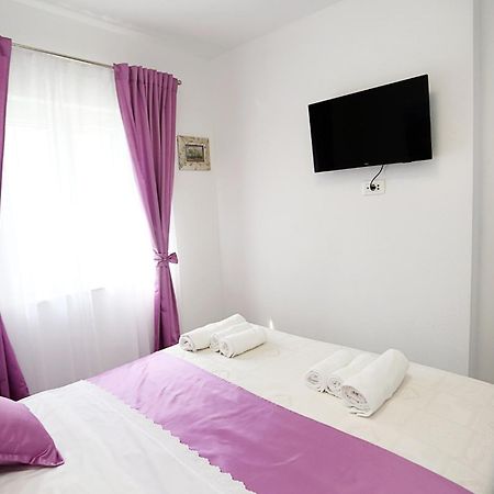 Apartments Romarin Супетар Екстер'єр фото