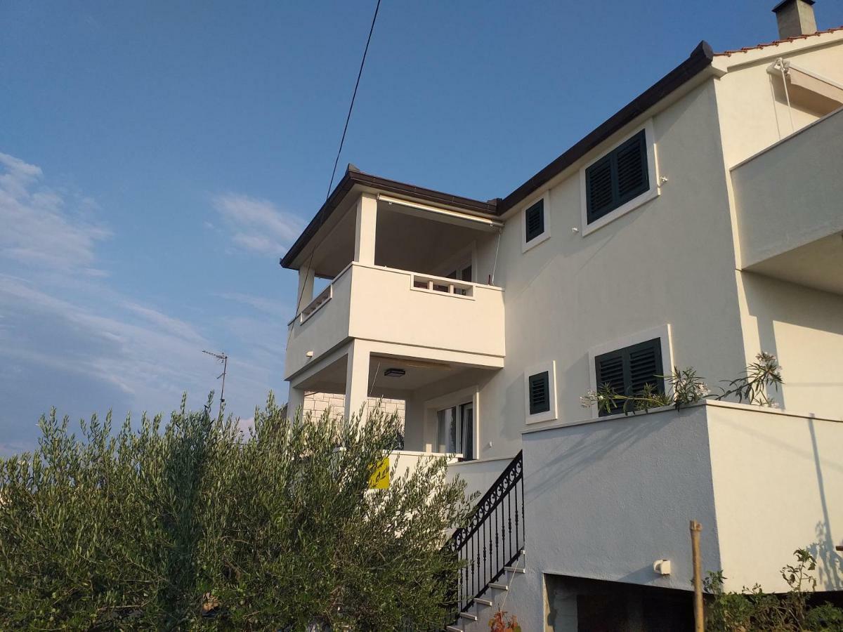 Apartments Romarin Супетар Екстер'єр фото